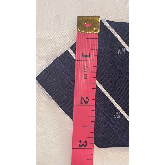 Givenchy Paris Necktie - 100% Silk Tie - Made in Italy - Black & Blue - Picture 11 of 12
